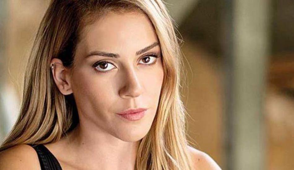 sinem_kobala_sosyal_medyadan_ilginc_tavsiye_kuzulariniz_olsun_1573630517_6698.jpg