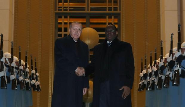 Beştepe'de önemli görüşme! Erdoğan'la bir araya geldi