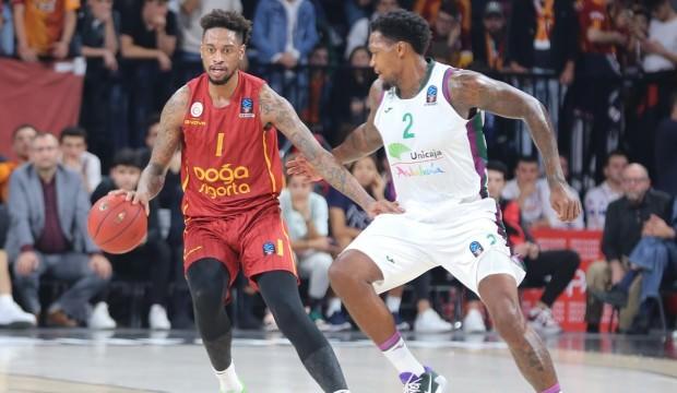 Galatasaray 16 sayıdan geri gelip kazandı!