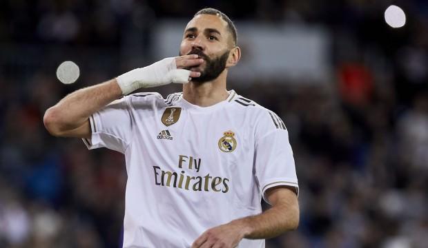 Benzema'ya bir şok da Cezayir'den!