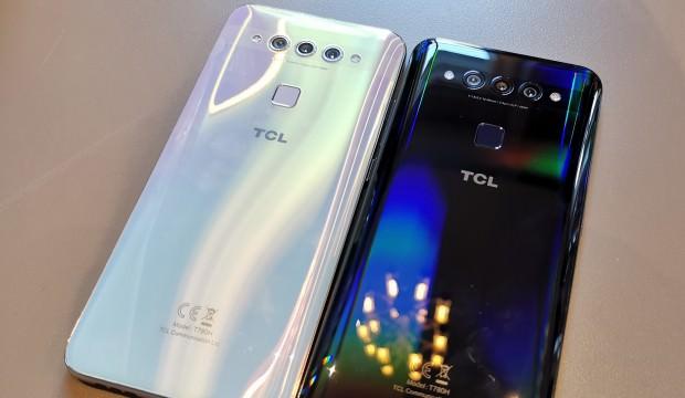 Vodafone,TCL Plex'i Türkiye'de satışa sundu!