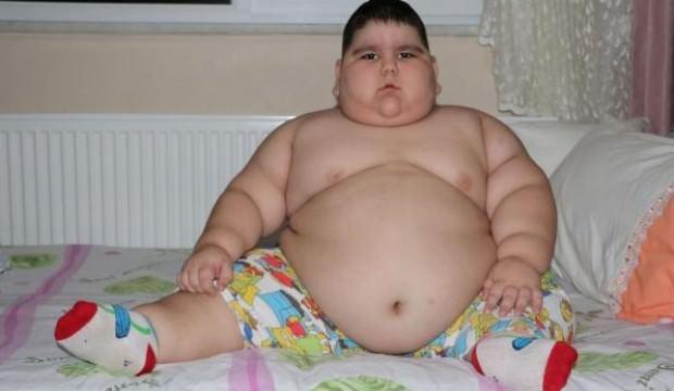 4 yaşında 70 kiloya ulaştı! Çaresiz aile yardım bekliyor