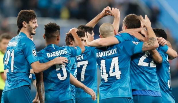 Lyon'u evinde deviren Zenit avantajı aldı!