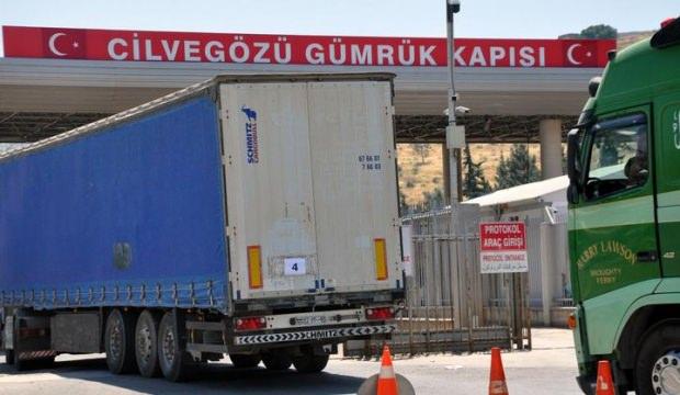 BM'den İdlib'e 24 tırlık insani yardım