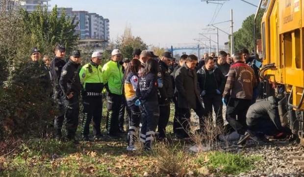 Rayların kenarında yürüyen 5 çocuk annesinin akılalmaz ölümü