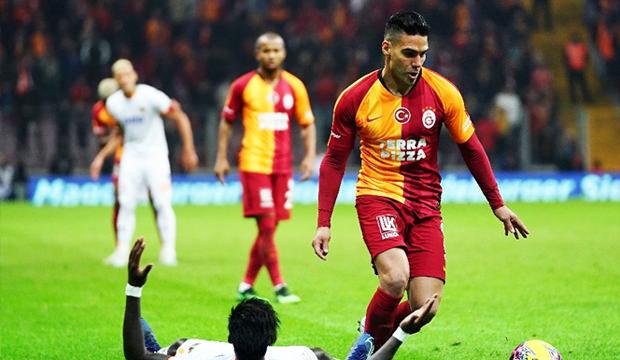Radamel Falcao formasına kavuştu
