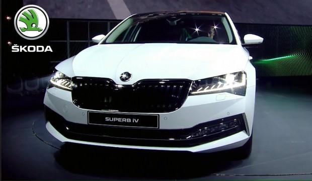 Skoda tarih verdi! Superb'de müthiş özellik