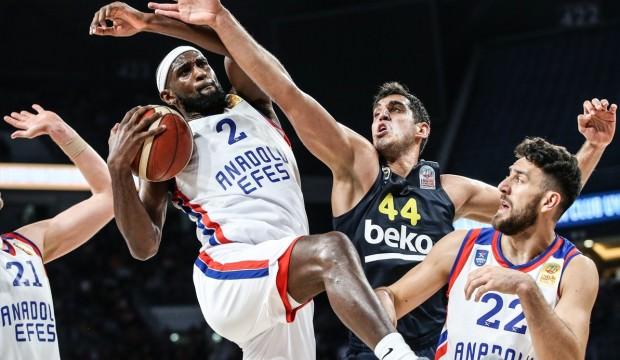 Anadolu Efes F.Bahçe'yi ligde de devirdi!