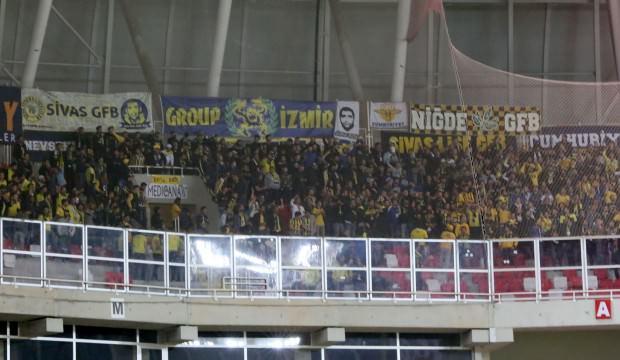 Fenerbahçeliler biletleri anında tüketti