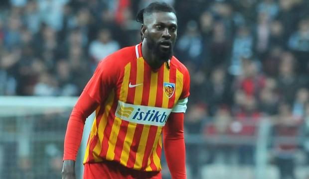 Adebayor'a Fransa'dan transfer teklifi