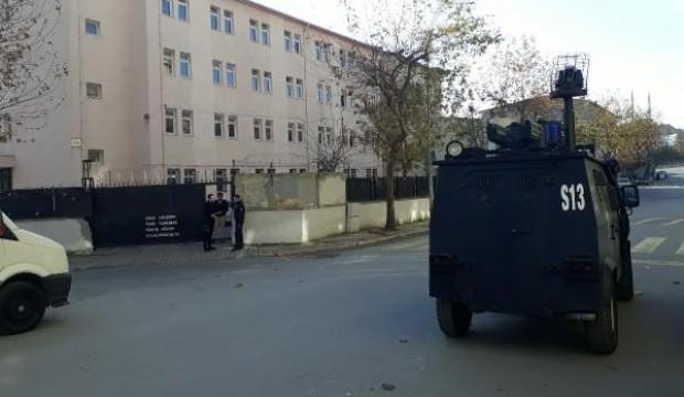Liselilerin 'yan baktın' kavgası ölümle bitti