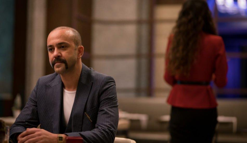 sarp_akkaya_ferhat_ile_sirin_dizisine_kadrosuna_katildi_1576566186_1345.jpg