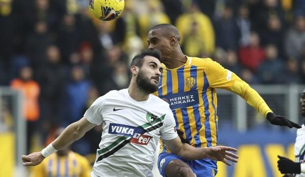 Başkent'te 4 gollü maç! Ankaragücü 2-2'ye abone...