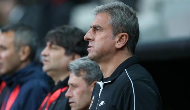 Hamza Hamzaoğlu'ndan kırmızı kart isyanı!
