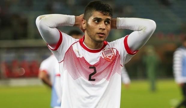 Irkçılık yapan futbolcuya dev ceza!