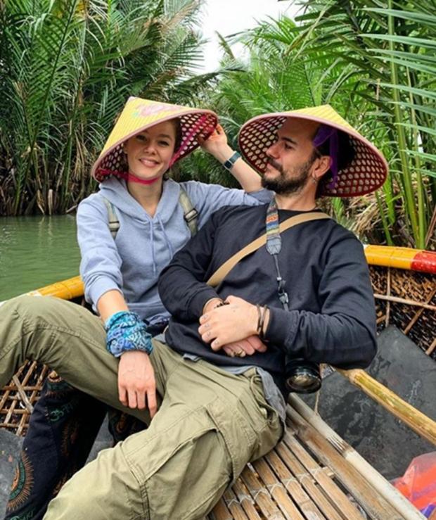 Burcu Biricik ve eşi Emre Yetkin Vietnam tatilinden görüntüler paylaştı!