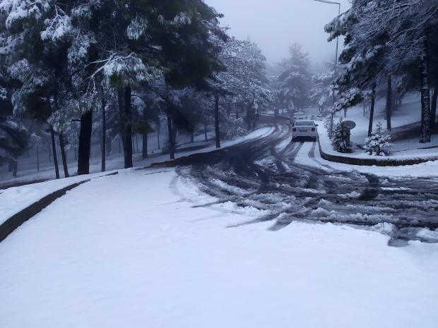 Gaziantep'te mevsimin ilk karı yağdı - Gaziantep'te okullar tatil mi?
