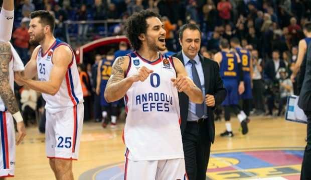 Anadolu Efes deplasmanda Barcelona'yı devirdi