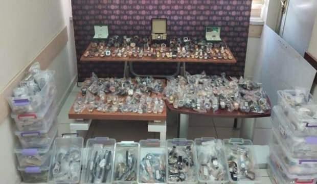 500 bin TL değerinde kaçak saat operasyonu!