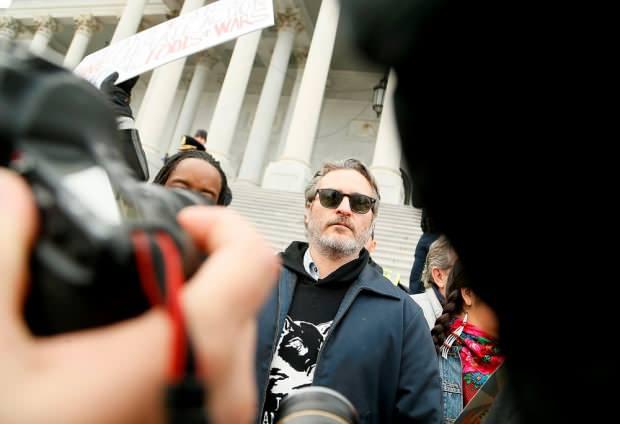 Joaquin Phoenix gözaltına alındı