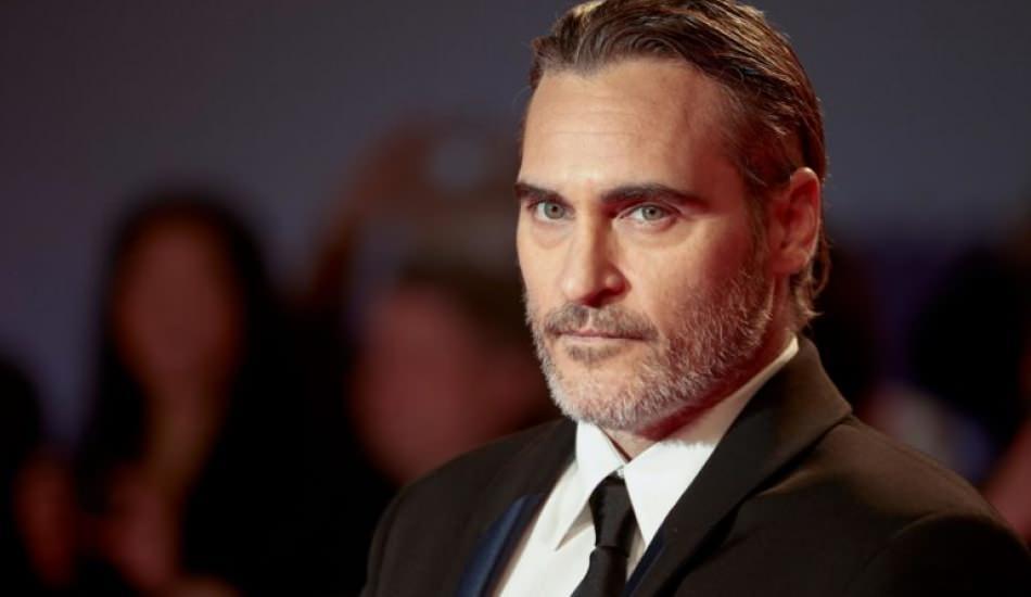 jokerin_yildizi_joaquin_phoenixe_gozaltina_alindi_1578912328_2426.jpg