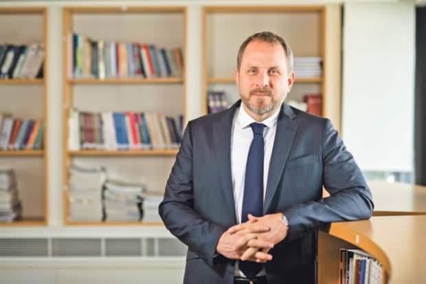 Kale Grubu Yönetim Kurulu Başkan Yardımcısı ve Teknik Bölüm Başkanı Osman OKYAY