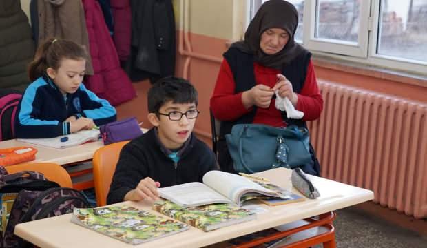 Yok böyle fedakarlık! Torunu için her gün bunu yapıyor