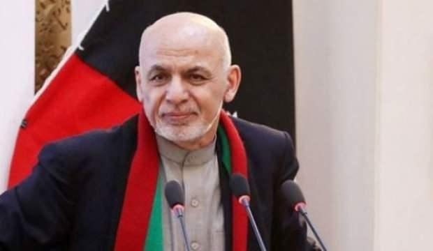 Afganistan Cumhurbaşkanı'ndan Davos'ta Taliban'a çağrı