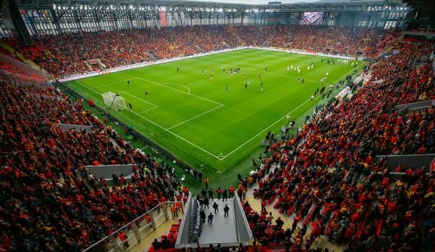 Göztepe yeni stadına kavuştu!