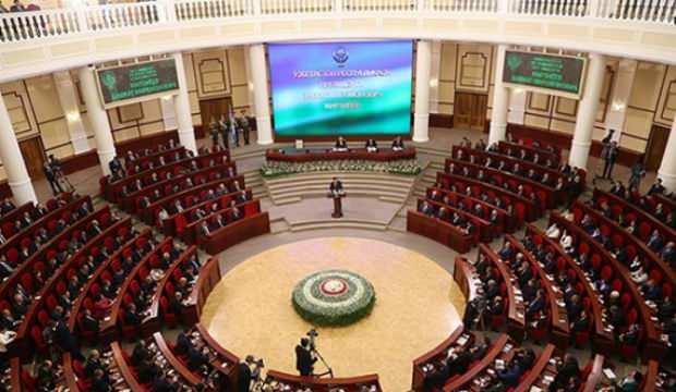 Özbekistan’da hükümet istifa etti