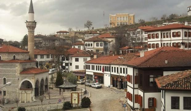 Safranbolu'da tarihi çarşılar gün yüzüne çıkıyor