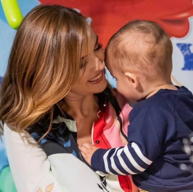 Ünlü spiker Simge Fıstıkoğlu 2. kez anne oldu! İşte bebeğinin ismi