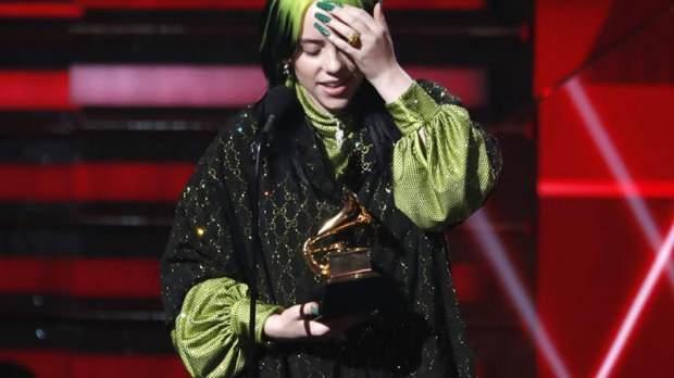 Billie Eilish 5 Grammy ödülü aldı