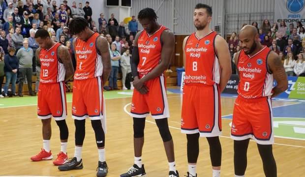 Bahçeşehir Koleji çeyrek finalde!
