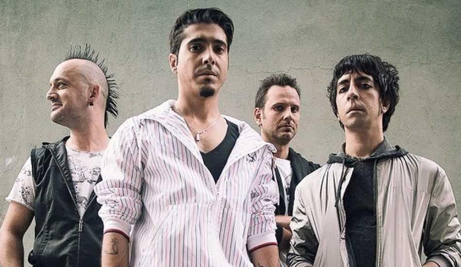 manga_grubu_konser_gelirini_elazigdaki_depremzedelere_bagisladi_1580120211_6696.jpg