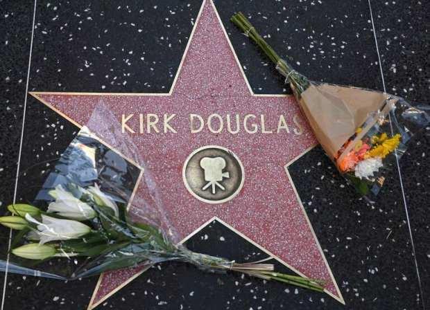 ABD'li ünlü aktör Kirk Douglas hayatını kaybetti