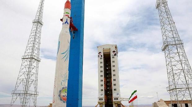 İran zafer uydusu
