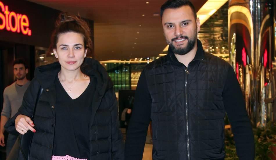 demet_akalindan_sonra_bir_bomba_da_alisandan_ogluna_1581237058_1932.jpg