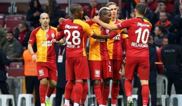 Galatasaray liderle puan farkını eritiyor