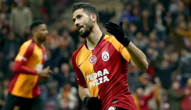 Emre Akbaba'dan dikkat çeken performans