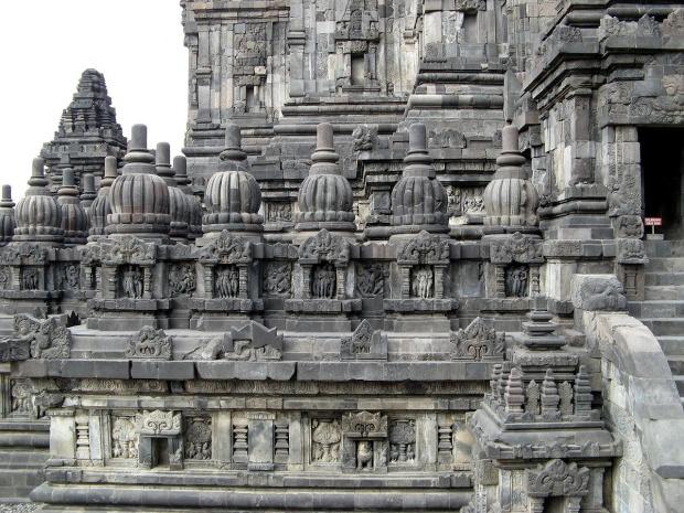 Şiva Tapınağı'ndaki kabartmalar