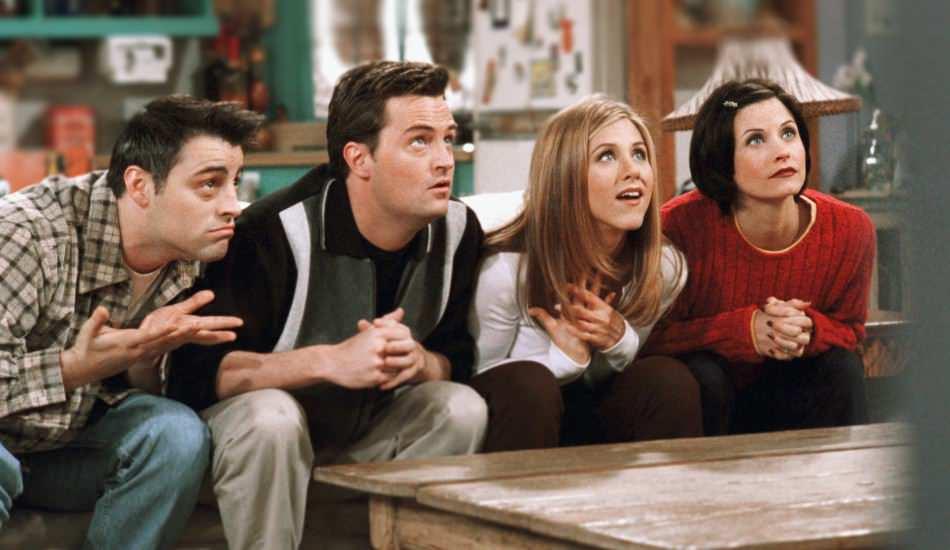 hbo_mujdeyi_verdi_friends_dizisi_resmi_olarak_geri_donuyor_1582374018_1895.jpg