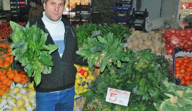 İftiraya uğrayan ıspanak cep yaktı: Fiyatı 5 kat arttı