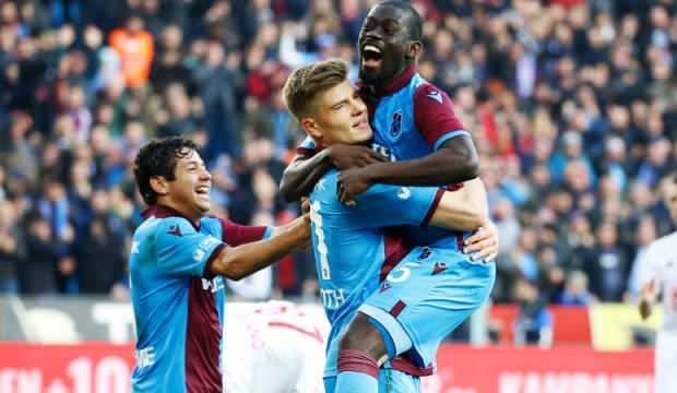 Süper Lig'in zirvesi de dibi de alev alev!