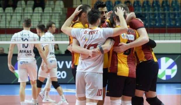 Galatasaray, ilk maçtan avantajı kaptı!