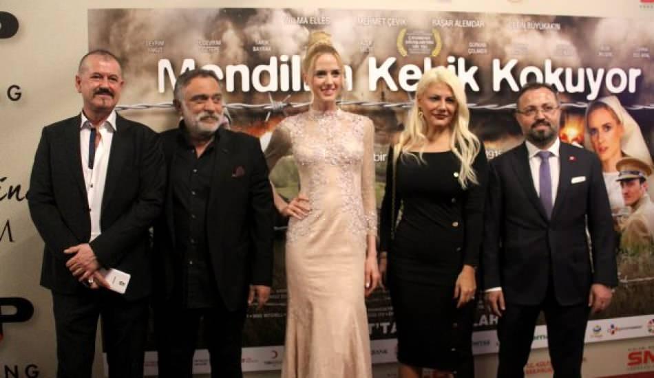 mendilim_kekik_kokuyor_filminin_galasi_geceklesti_1582884464_2603.jpg