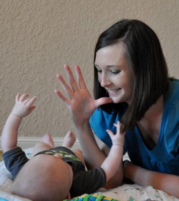 Konuşamayan bebeklere ne yapılmalı? Bebek işaret dilinin faydaları neler?