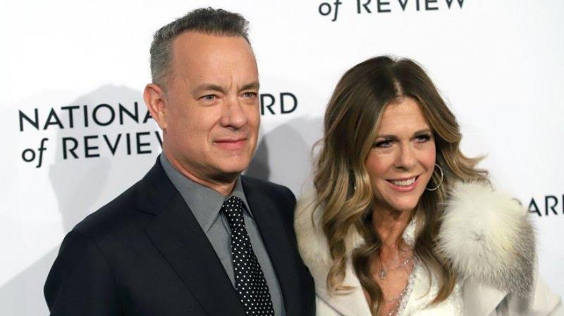 Tom Hanks, kendisinin ve eşi Rita Wilson ile ilgili görsel sonucu