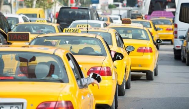 Taksiciler ve minibüsçüler sigorta prim desteği bekliyor