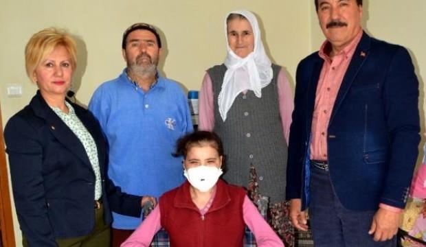 Hanife, artık anne babasına yük olmayacak